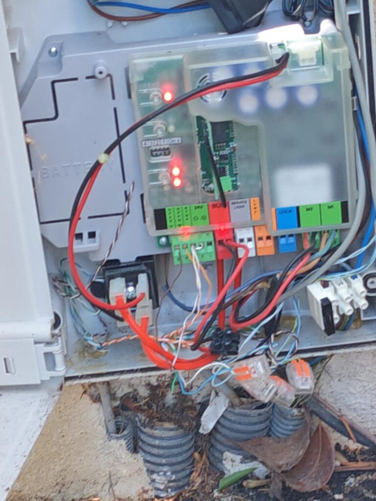 Contrôle des connexions et du câblage dans un tableau électrique
